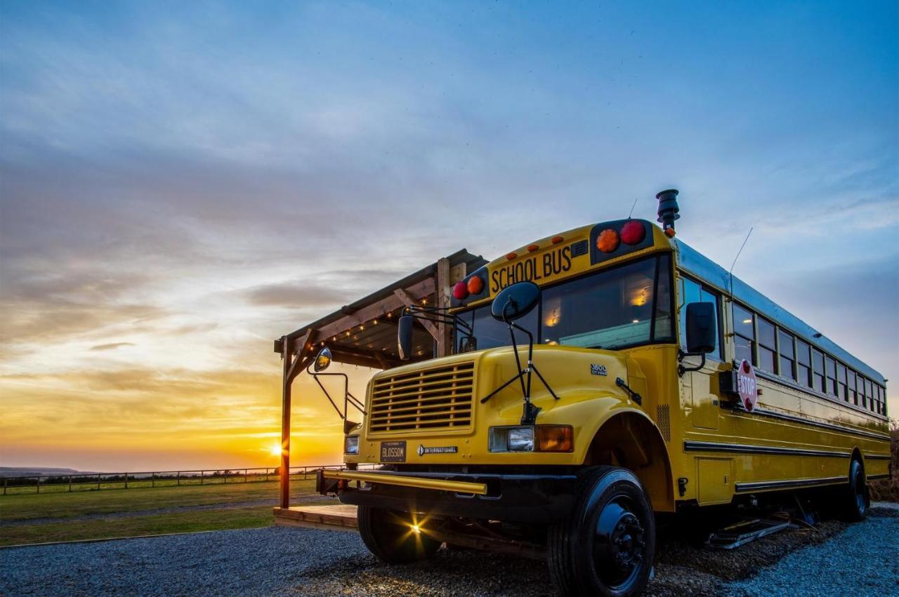 American School Bus - 1 Bedroom - Blossom Farm - Tiers Cross Johnston Zewnętrze zdjęcie