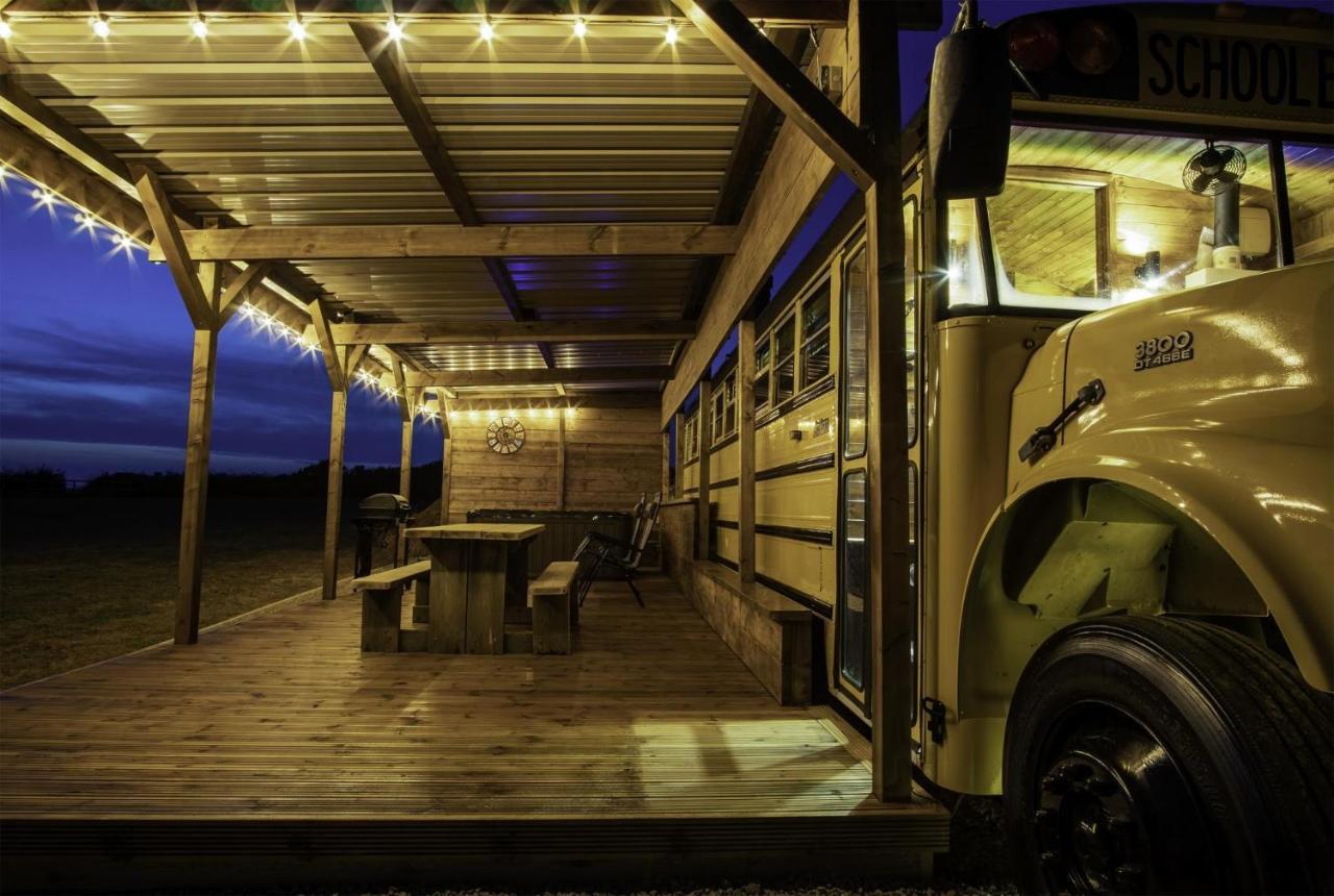 American School Bus - 1 Bedroom - Blossom Farm - Tiers Cross Johnston Zewnętrze zdjęcie